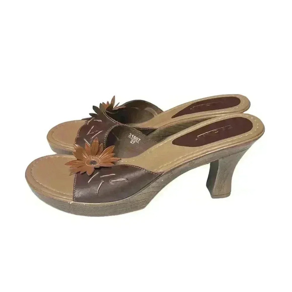 Fioni 90's Y2K Vintage, Brown Leather Floral Open Toe Heel 8.5 - Picture 3 of 9